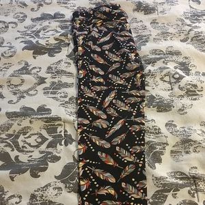 Lularoe feather leggings